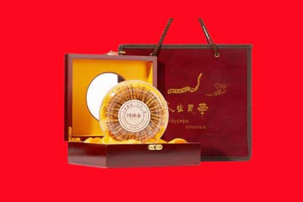 诚信求购:上海南汇区高价回收冬虫夏草是按克吗